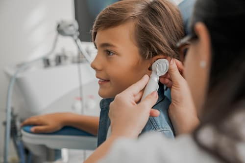 Zumbido em crianças e adolescentes